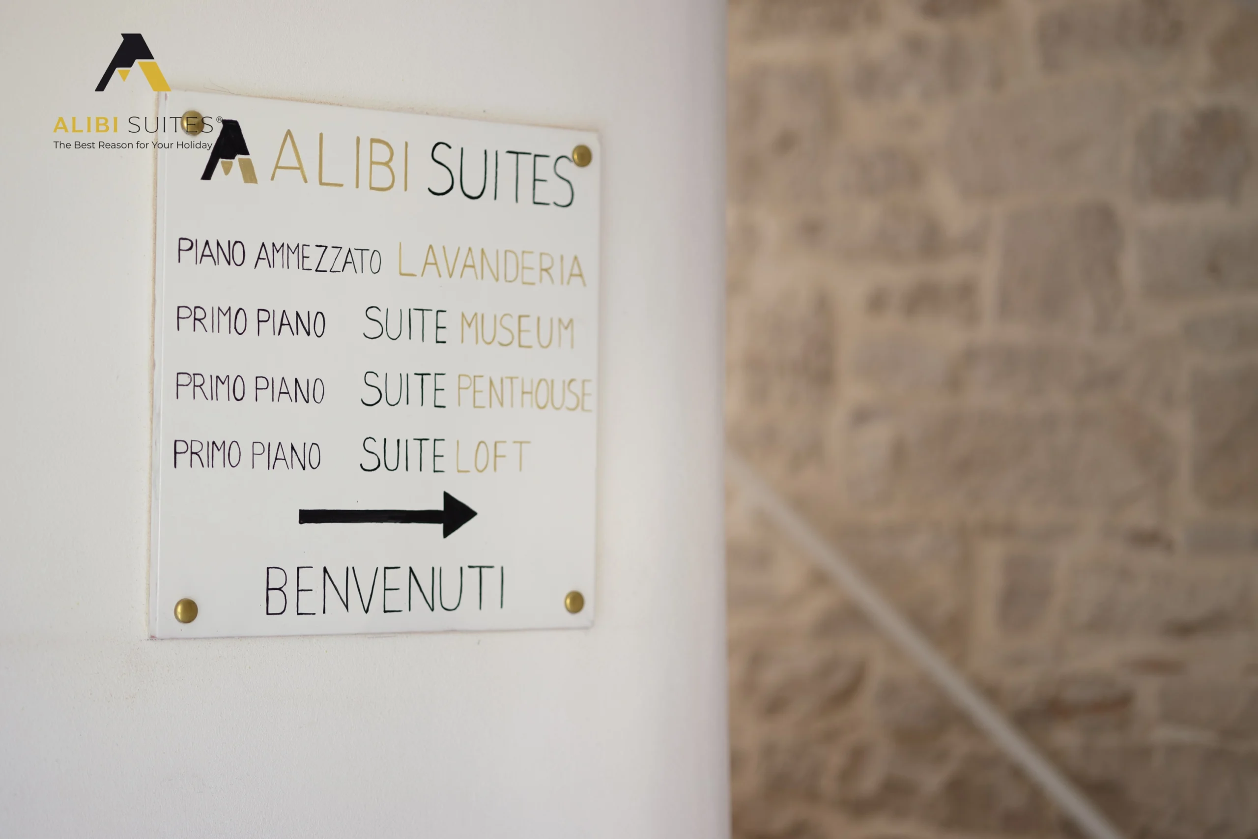 alibi suites-321
