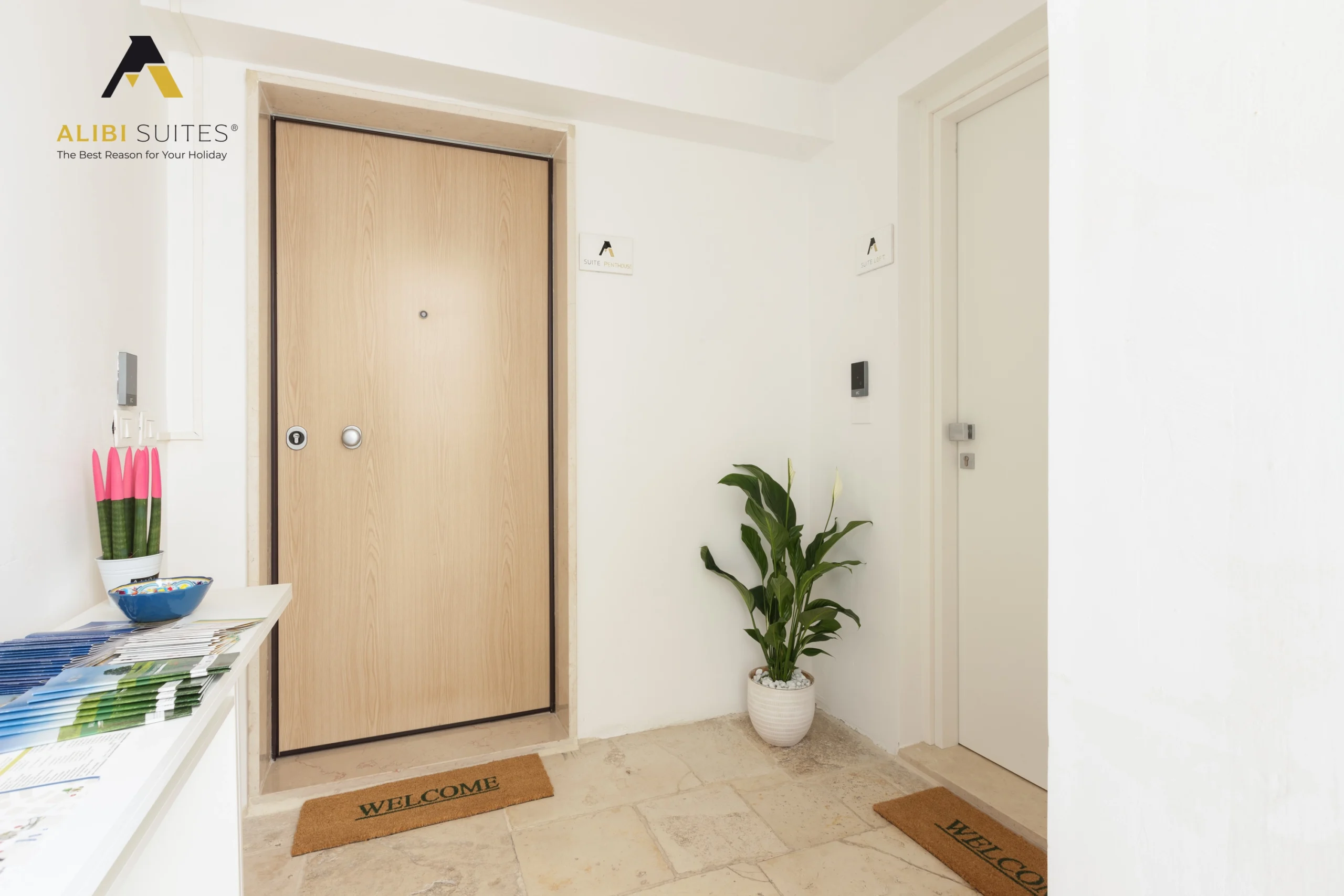 alibi suites-374
