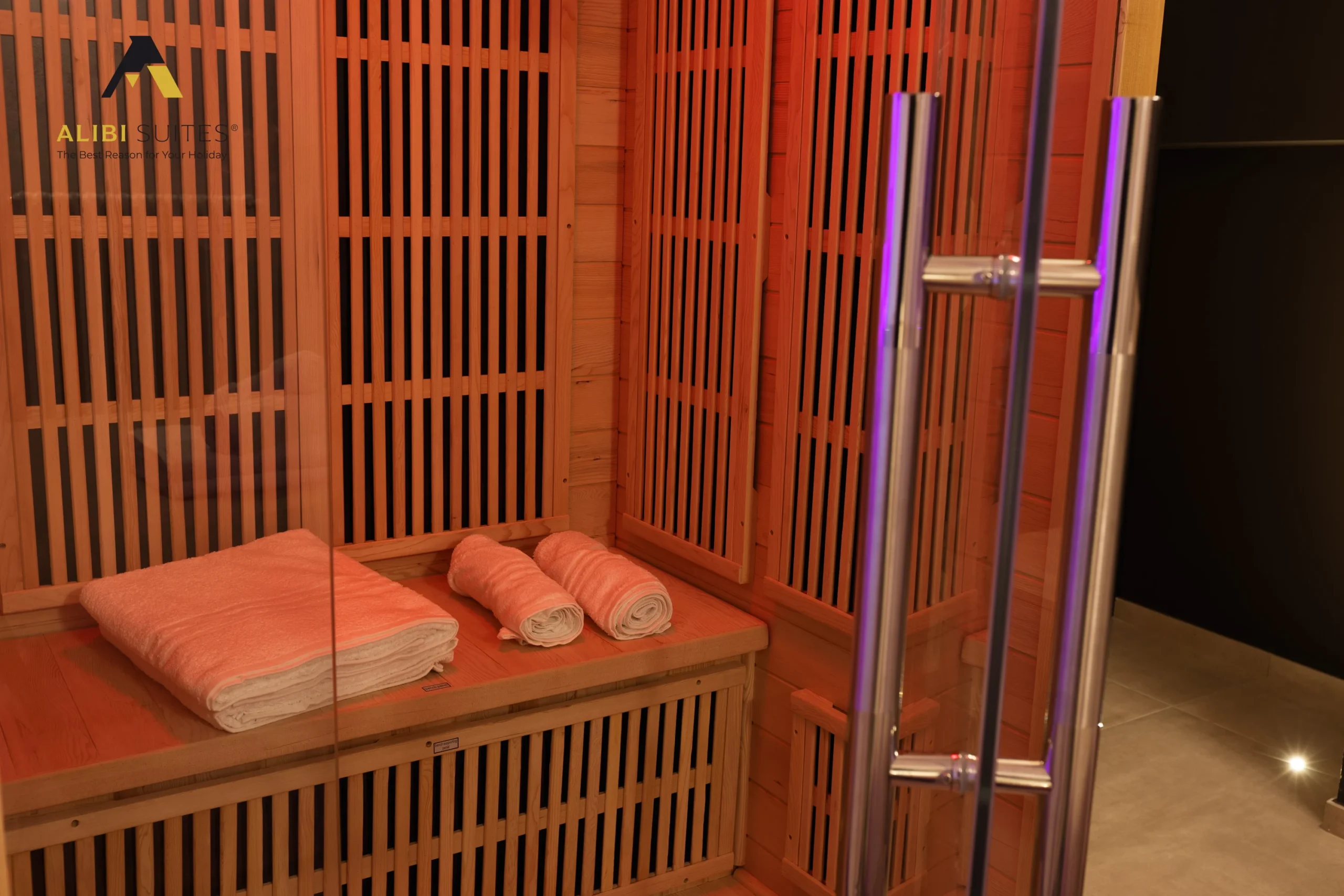 alibi suites-498